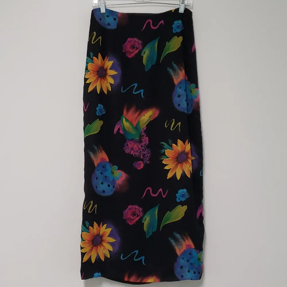 Vintage bright floral wrap-style maxi skirt‎